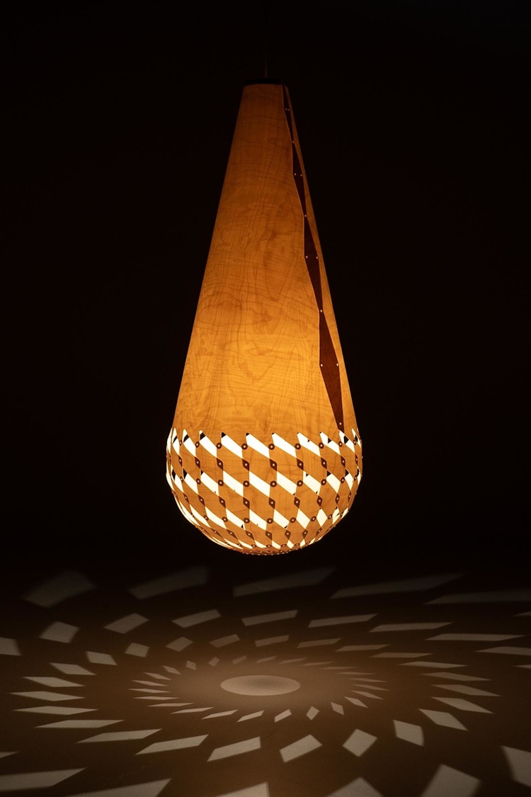 Baskets of Light Feature Lighting Designer David Trubridge Studio Light 0006 BOL Crystal shadow full dark room